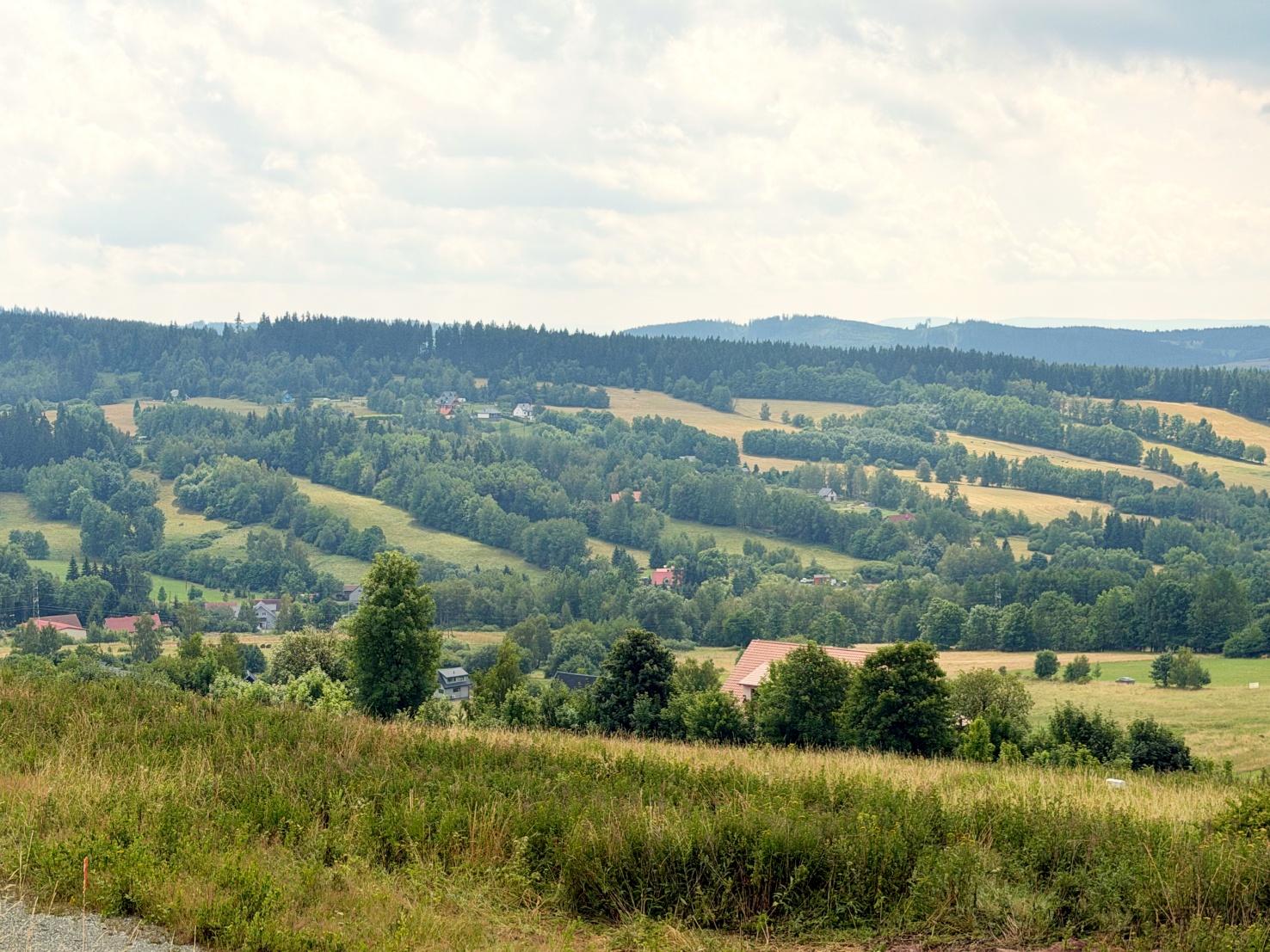 Działka budowlana w G. Sowich we wsi Sierpnica — 1020 m²